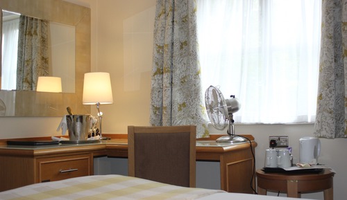 Standard Room, 2 Twin Beds, Non Smoking