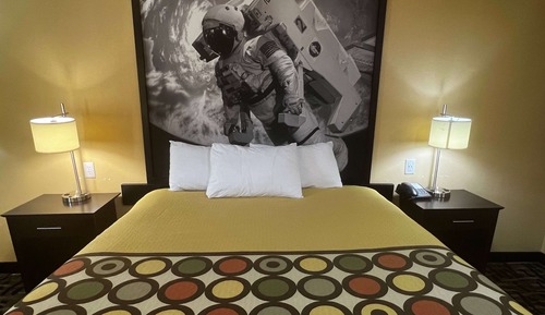 Studio Suite, 1 King Bed, Non Smoking