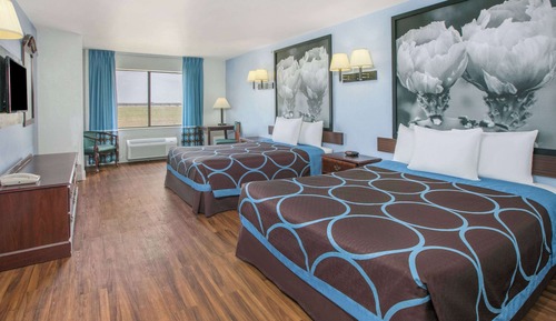 Standard Room, 2 Queen Beds, Non Smoking