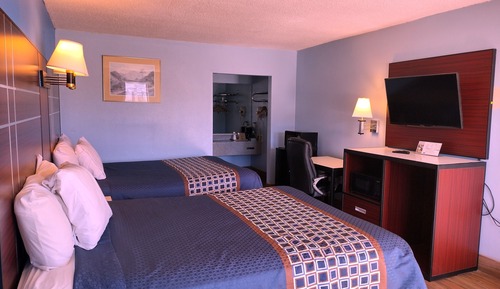 Standard Room, 2 Queen Beds, Smoking