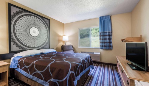 Room, 1 Queen Bed, Non Smoking (Mobility Accessible)