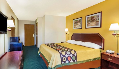 Room, 1 King Bed, Smoking, Hot Tub