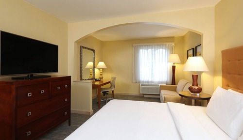 Deluxe Room, 1 King Bed