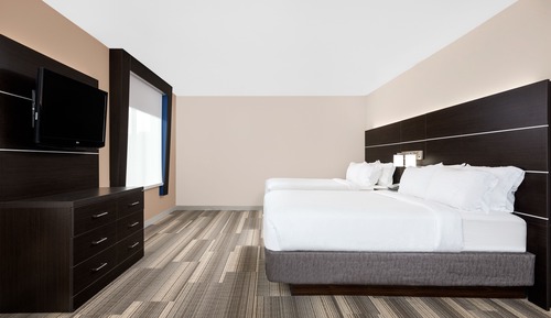Suite, Multiple Beds