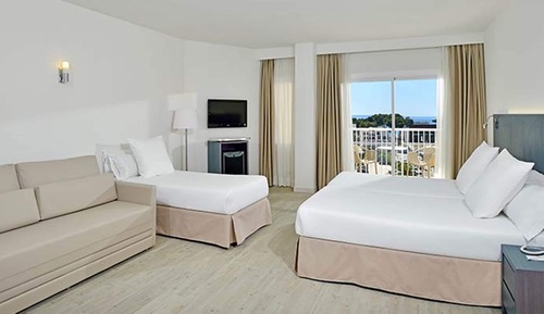 Room, Connecting Rooms, Pool View (4+2)