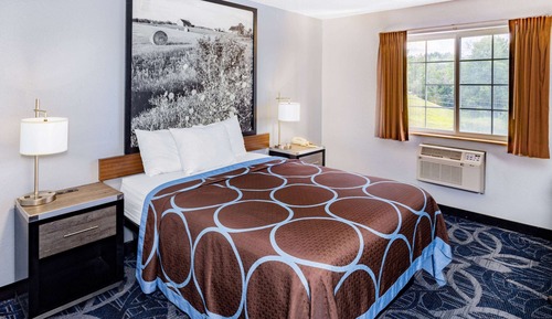 Standard Room, 1 Queen Bed