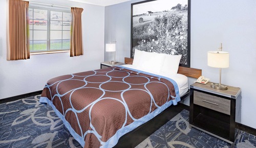 Room, 1 Queen Bed, Accessible, Non Smoking (Bathtub)