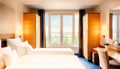 Superior Suite, River View
