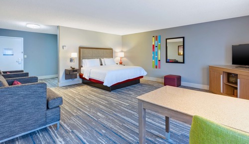One King Bed, Non-Smoking