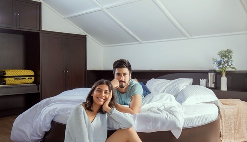 Honeymoon Suite with Round Bed & Balcony