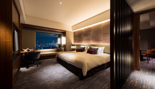 Corner Suite with Lounge Access, Non Smoking