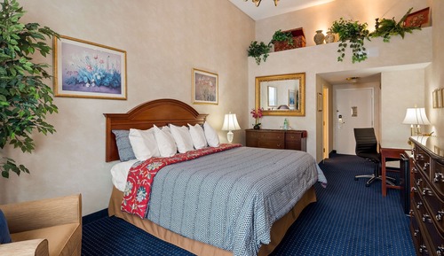 Executive Room, 1 King Bed, Non Smoking, Fireplace