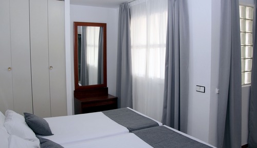 Twin Room (2 adults)