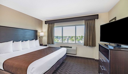Suite, 1 King Bed, Non Smoking (One Bedroom)
