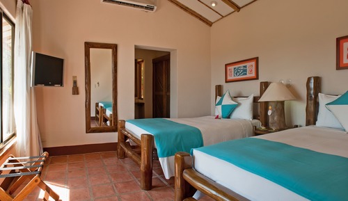 Deluxe Room, 2 Double Beds, Non Smoking, Partial Ocean View