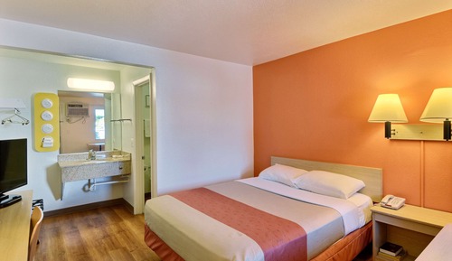 Standard Room, 1 Double Bed, Accessible, Non Smoking