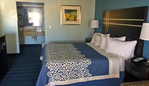 Suite, 1 King Bed, Non Smoking