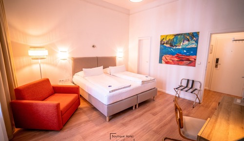 Premium Double Room, 1 King Bed, Balcony, City View