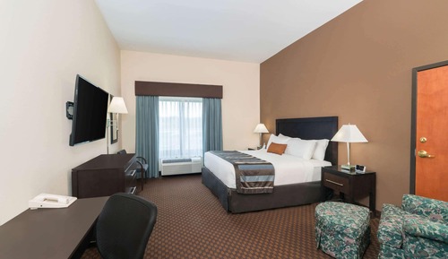 Standard Room, 1 King Bed, Accessible