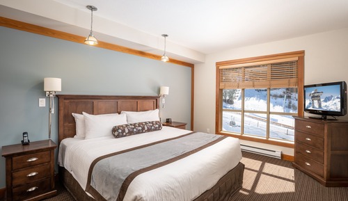 Room, 3 Bedrooms