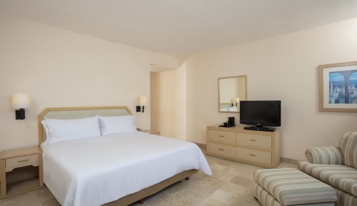 Superior Room, 1 King Bed, Oceanfront