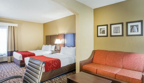 Suite, 2 Queen Beds, Accessible, Non Smoking