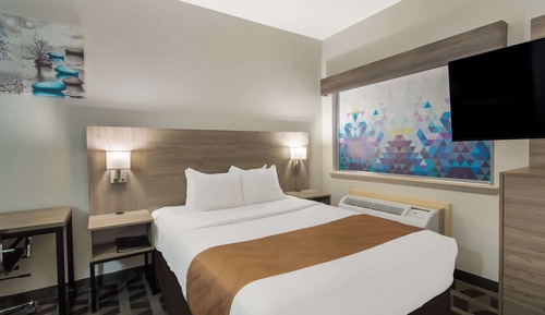 Standard Room, 2 Queen Beds, Non Smoking