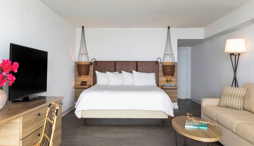 Alligator Reef Oceanfront Room King