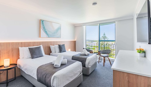 Deluxe Twin Room