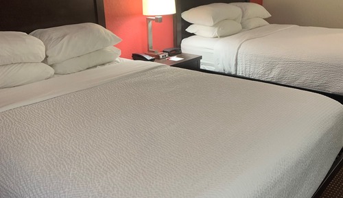 Standard Room, 2 Queen Beds, Lake View