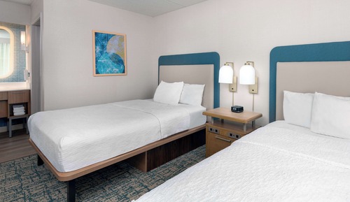 Suite, 2 Double Beds, Accessible, Bathtub