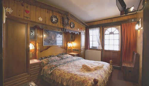 Alpine Honeymoon Room