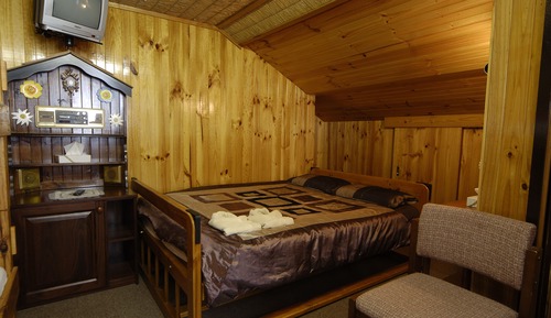 4 Share Room
