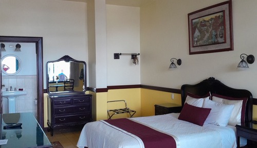 Superior Queen Room - Upstairs
