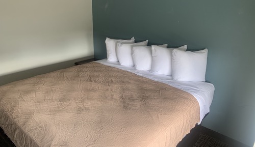 Deluxe Suite, 1 King Bed, Non Smoking