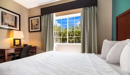 Suite, 2 Queen Beds, Non Smoking, Refrigerator & Microwave (Living Room;with Sofabed)