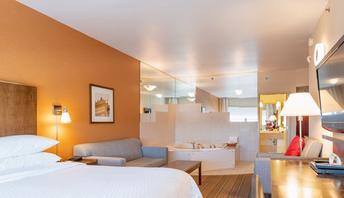 Luxury Suite, 1 King Bed, Non Smoking