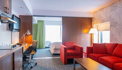 Deluxe Suite, 1 King Bed, Non Smoking