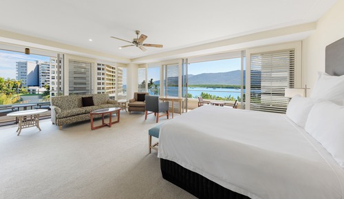 Junior Suite, 1 King Bed