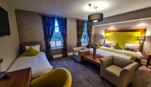Deluxe Triple Room