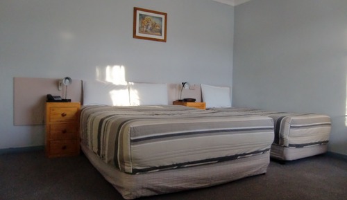 Family Room (Up to 5)