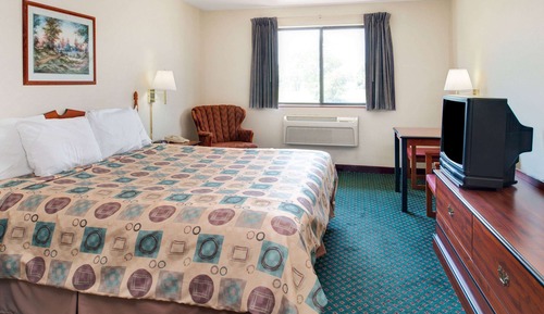 Room, 1 King Bed, Non Smoking