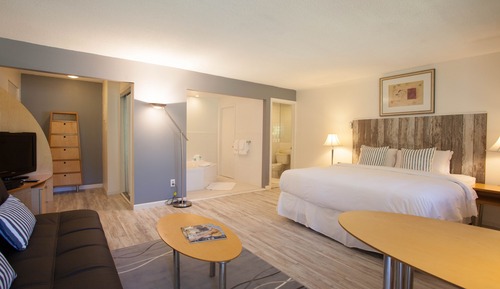Honeymoon Room, Jetted Tub
