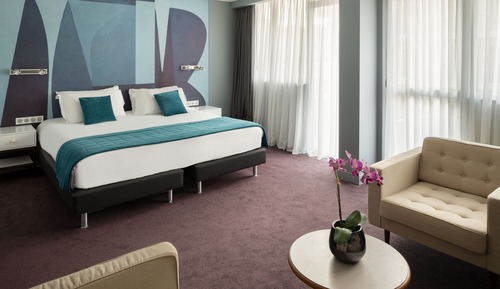 Deluxe Suite, Balcony