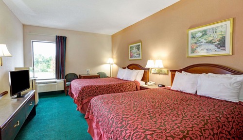 Standard Room, 2 Queen Beds, Non Smoking