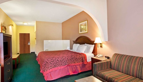 Studio Suite, 1 King Bed, Non Smoking, Hot Tub (Heart Shaped Tub)
