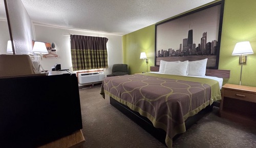 Standard Room, 1 King Bed