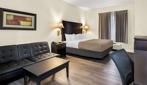 Standard Room, 1 King Bed, Non Smoking