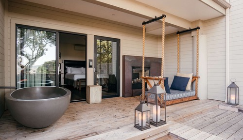 Studio, 1 King Bed (Vineyard Oak with Outdoor Tub)
