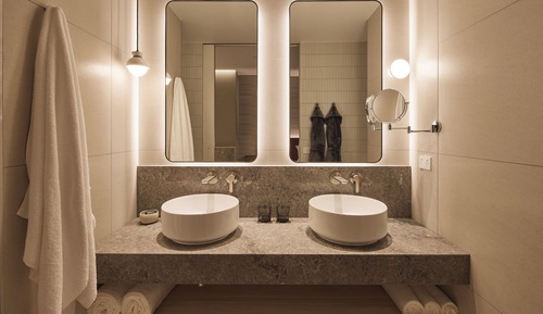 Rydges Deluxe Suite 